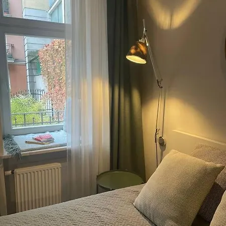 Cute Perfect For Business And Travel.