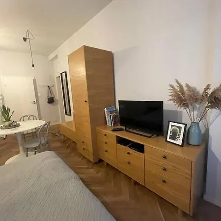 Apartmán Cute Perfect For Business And Travel. *